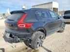 2023 VOLVO XC40