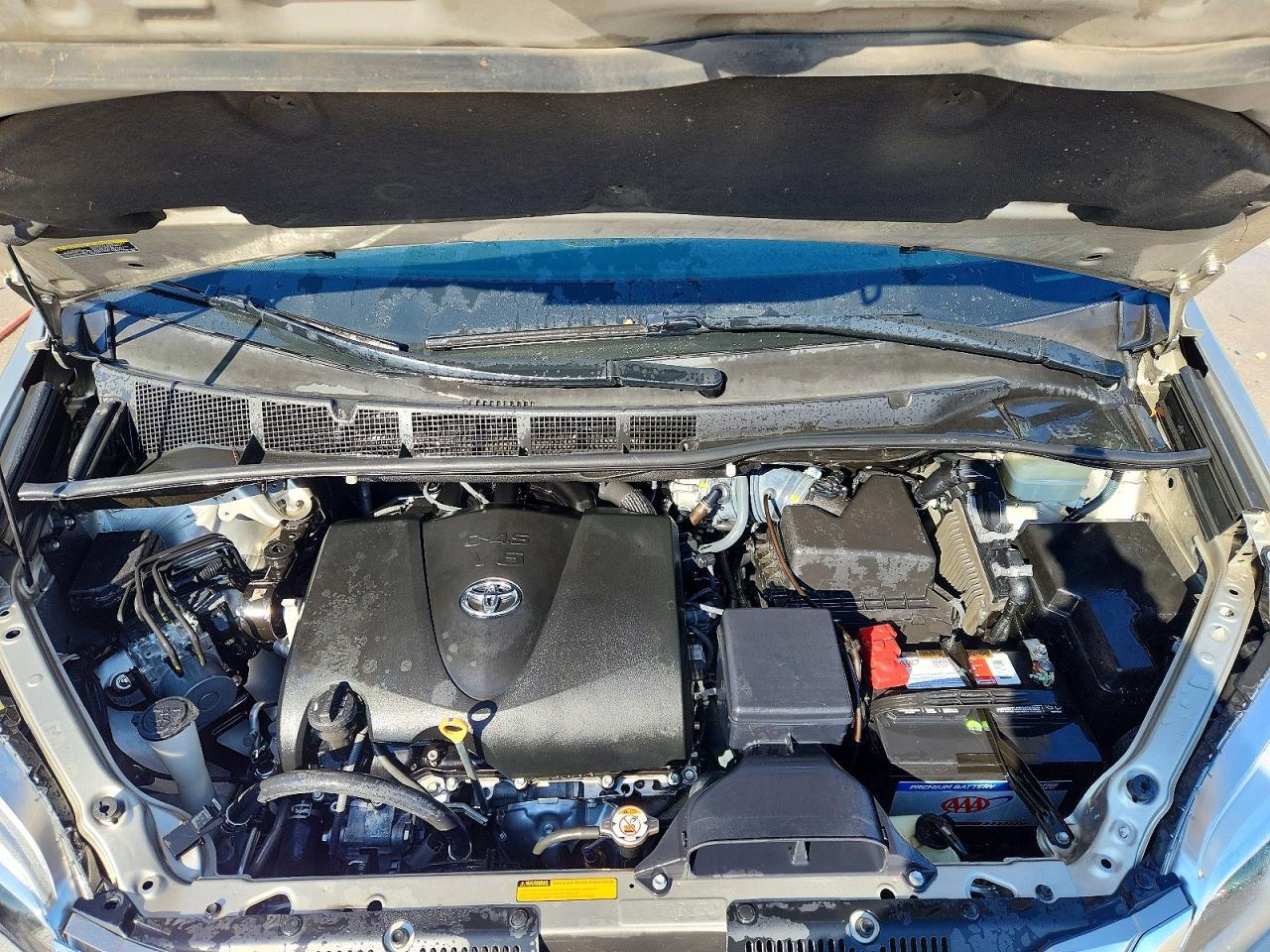 2017 TOYOTA SIENNA