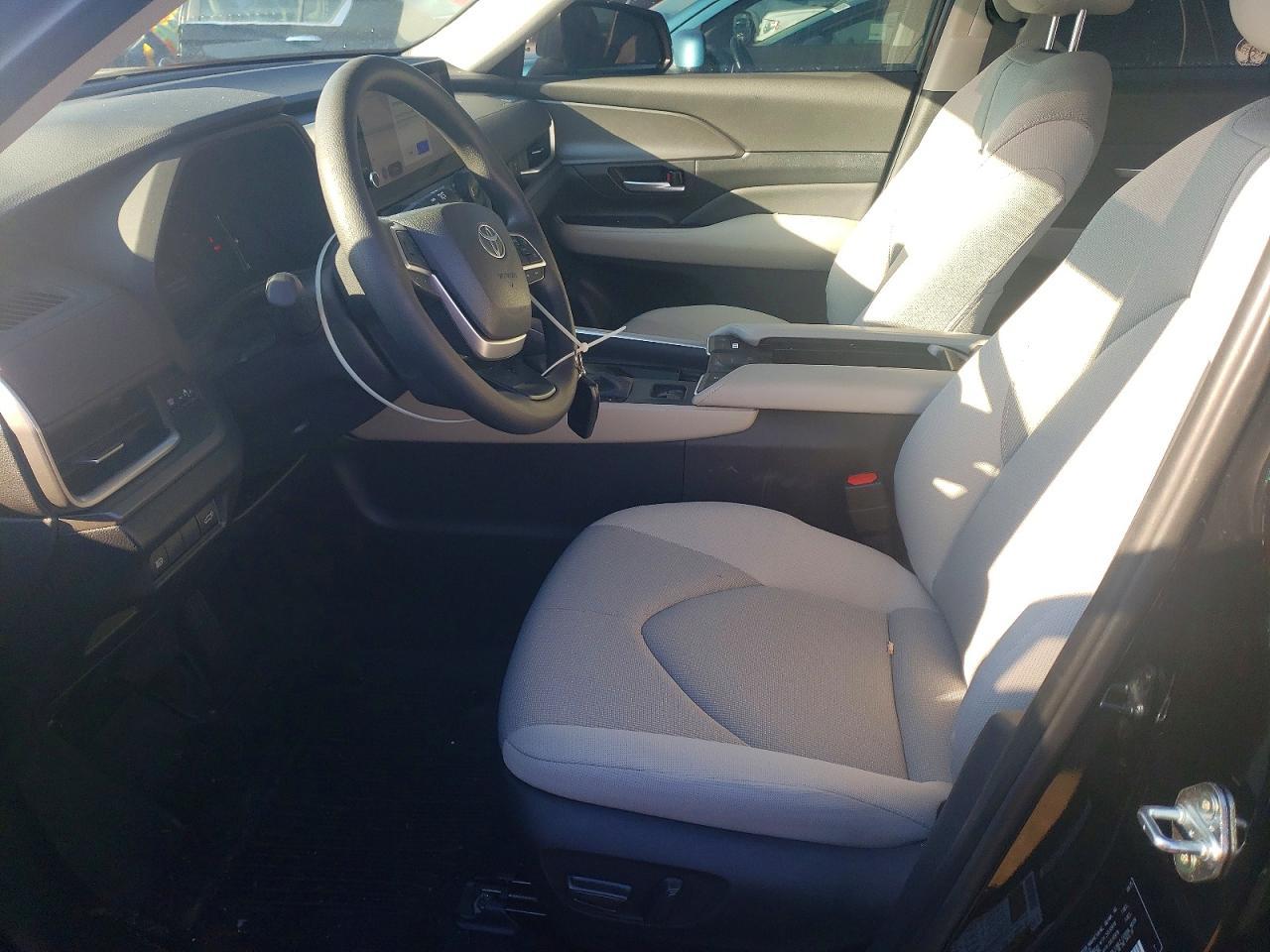 2026 TOYOTA HIGHLANDER