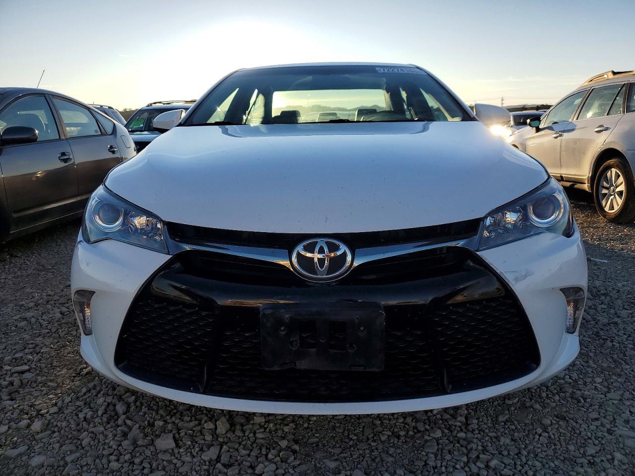 2015 TOYOTA CAMRY