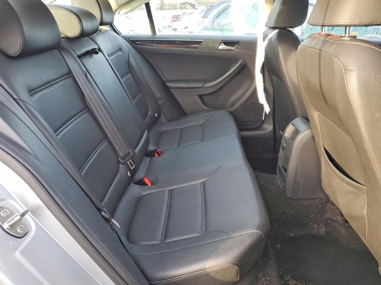 2016 VOLKSWAGEN JETTA