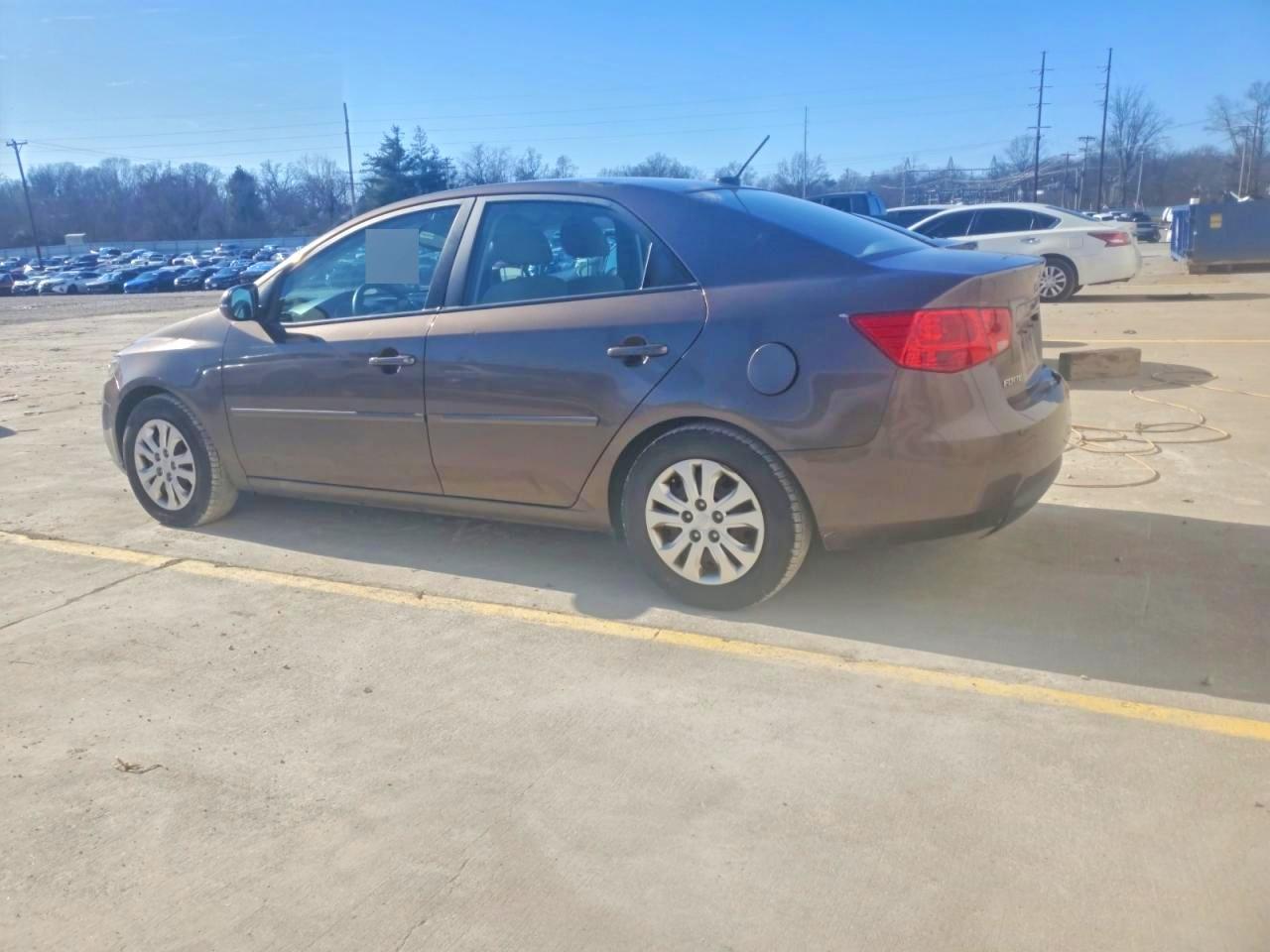 2013 KIA FORTE