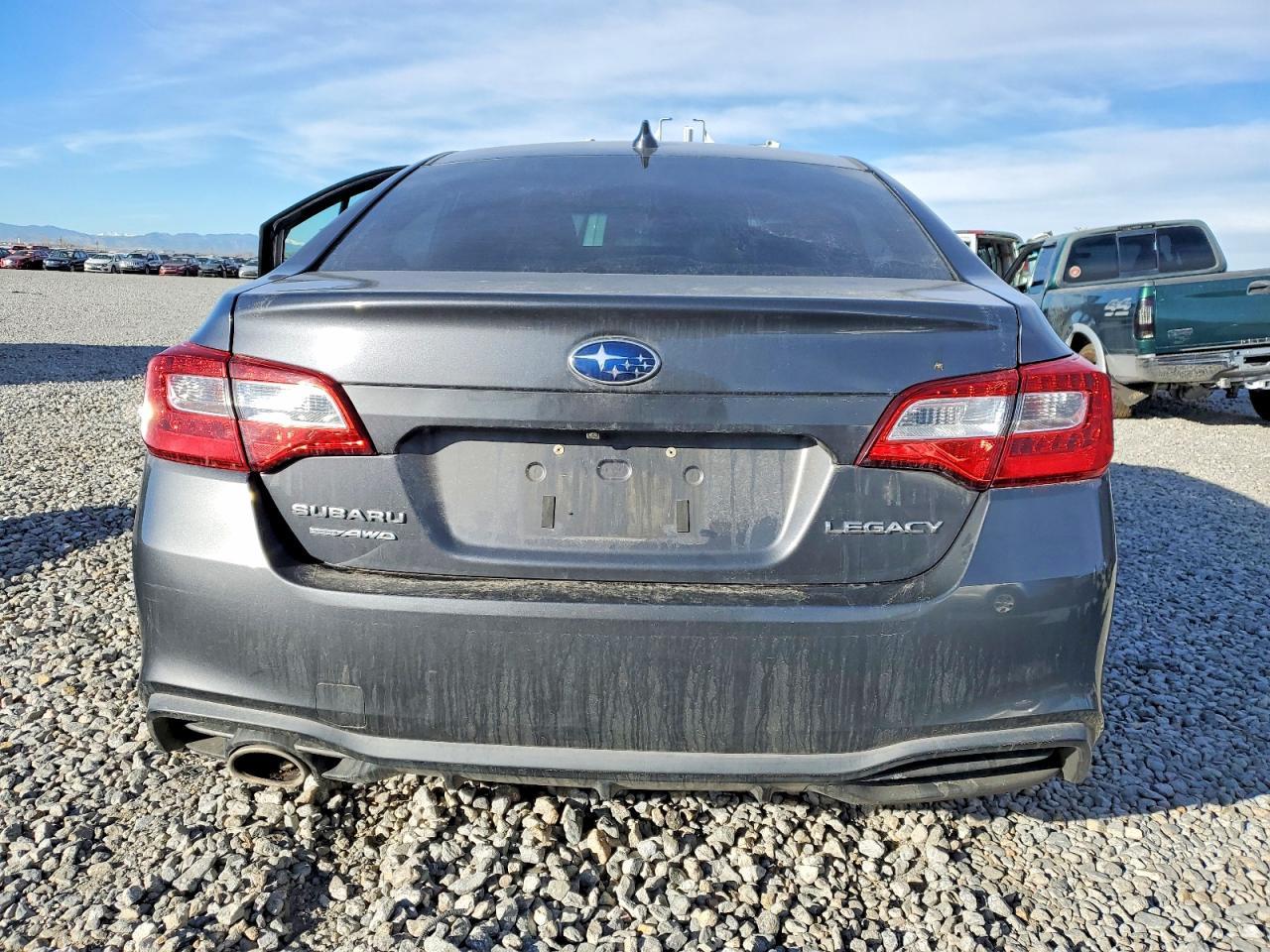 2018 SUBARU Legacy