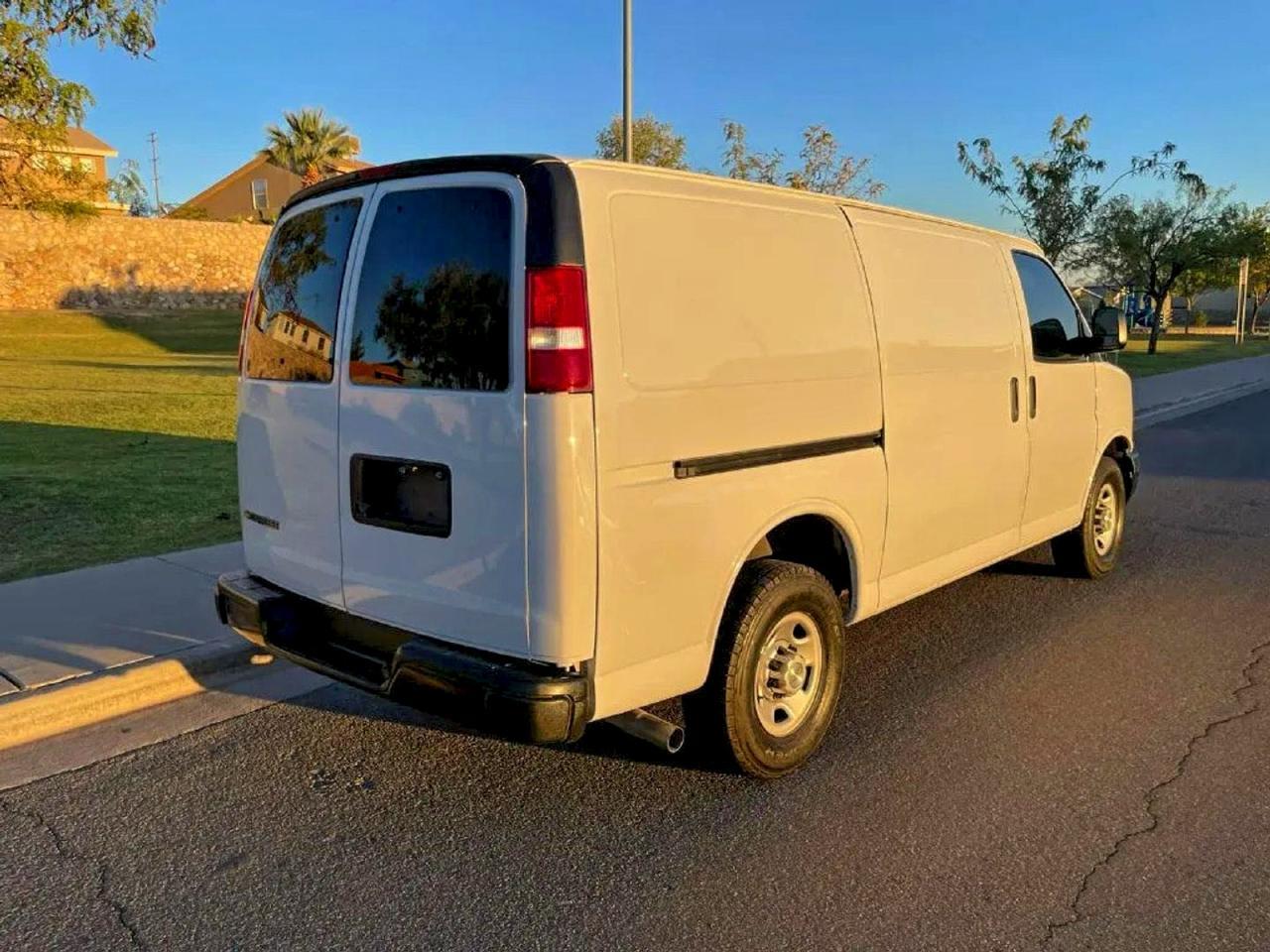 2020 CHEVROLET EXPRESS 2500