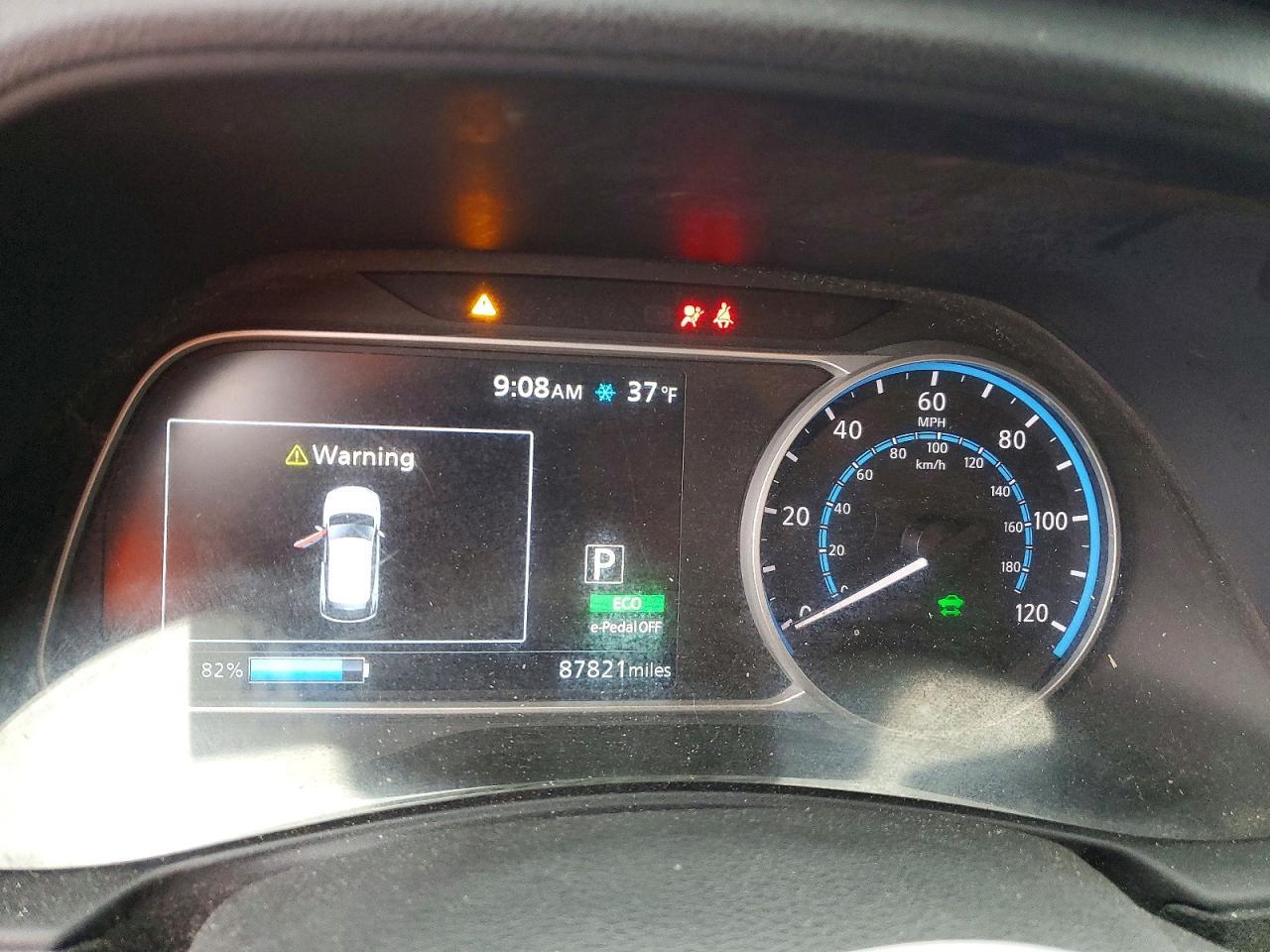 2021 NISSAN LEAF
