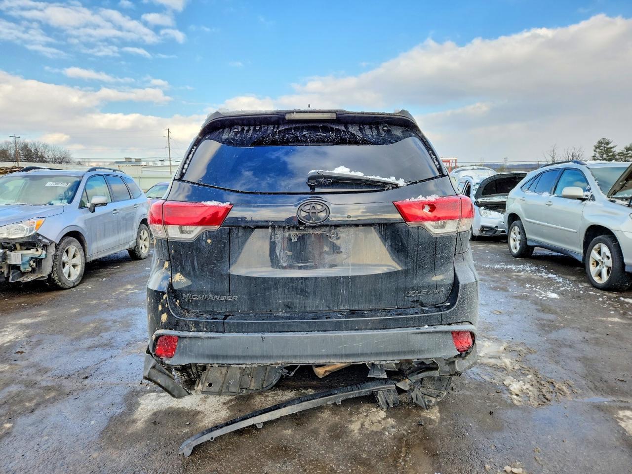 2019 TOYOTA HIGHLANDER