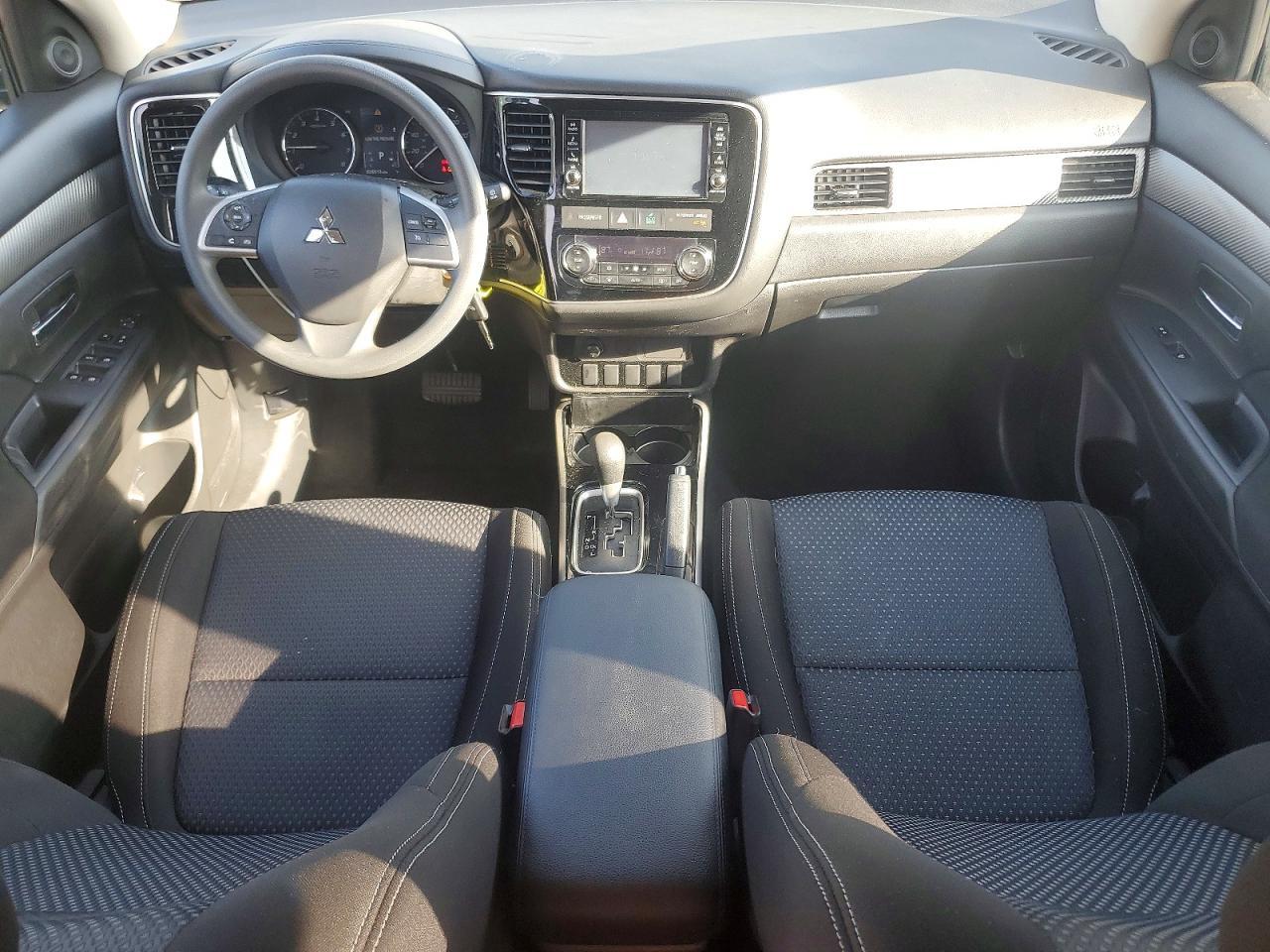 2018 MITSUBISHI outlander