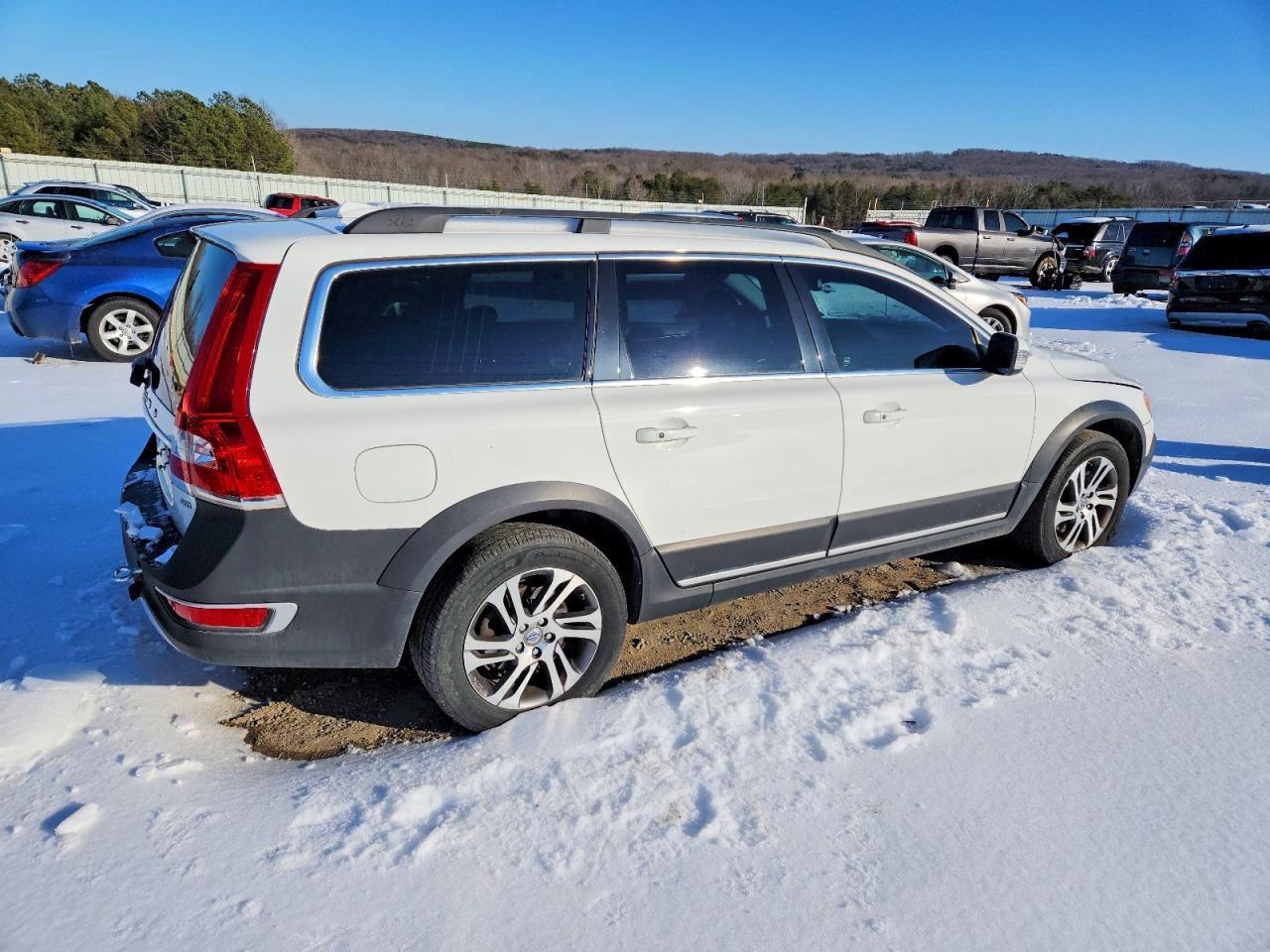 2015 VOLVO XC70