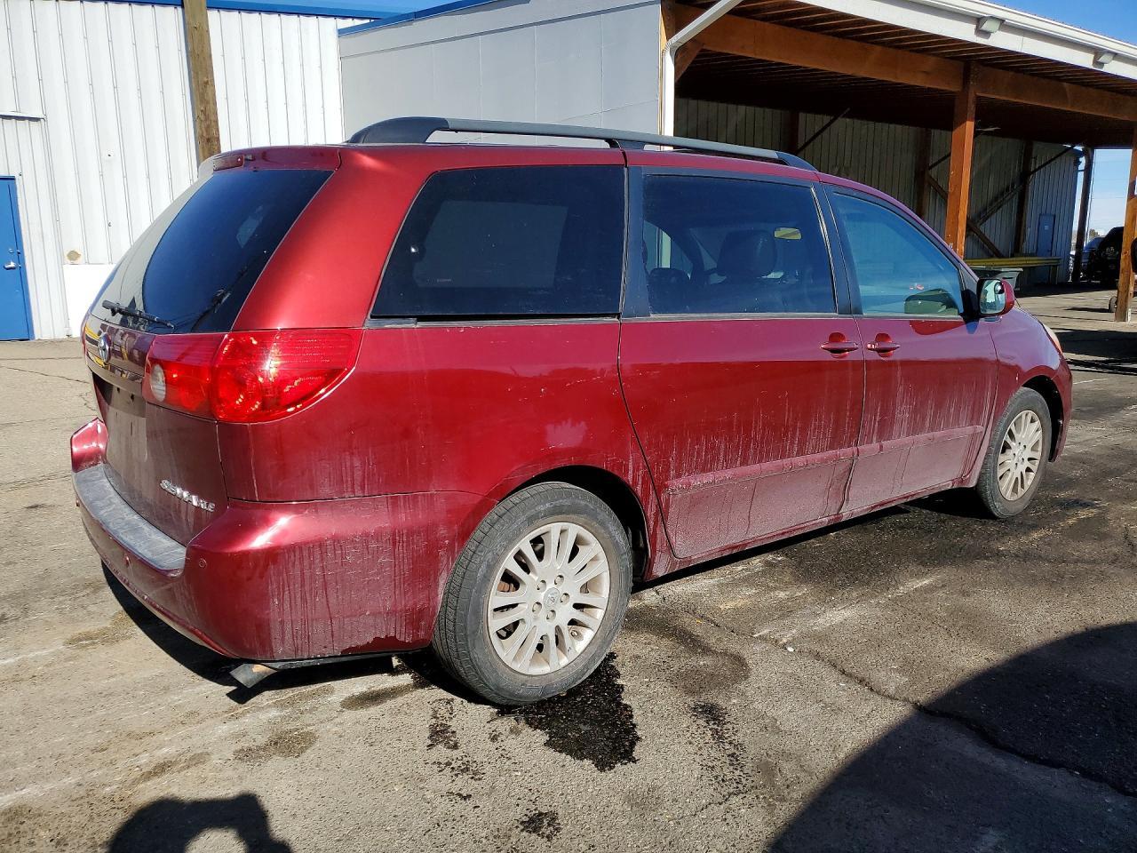 2007 TOYOTA SIENNA