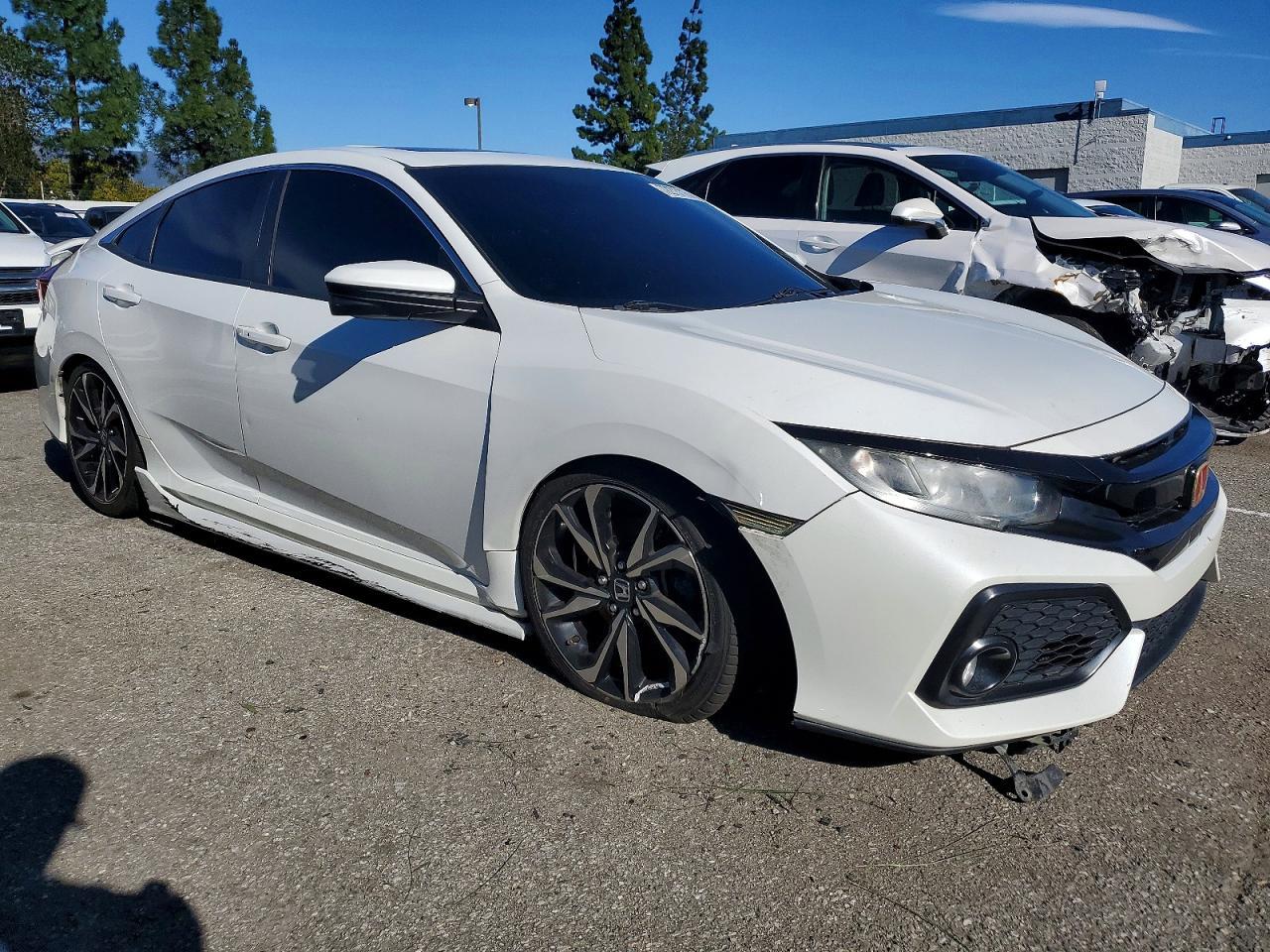 2018 HONDA CIVIC
