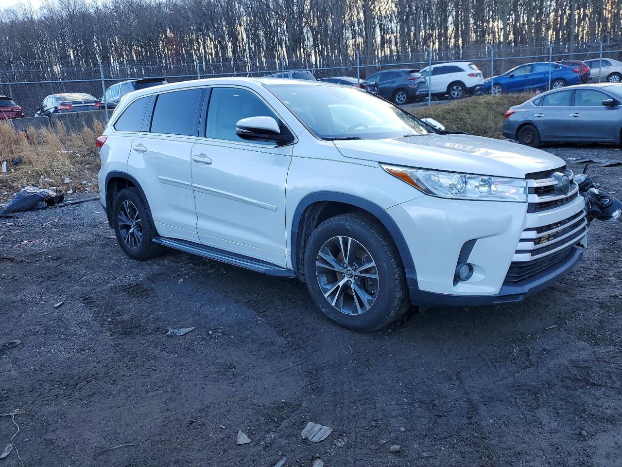 2018 TOYOTA HIGHLANDER