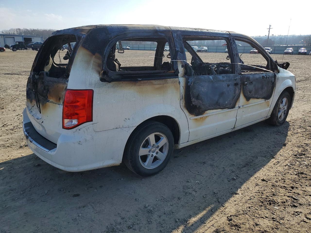 2011 DODGE GRAND CARAVAN
