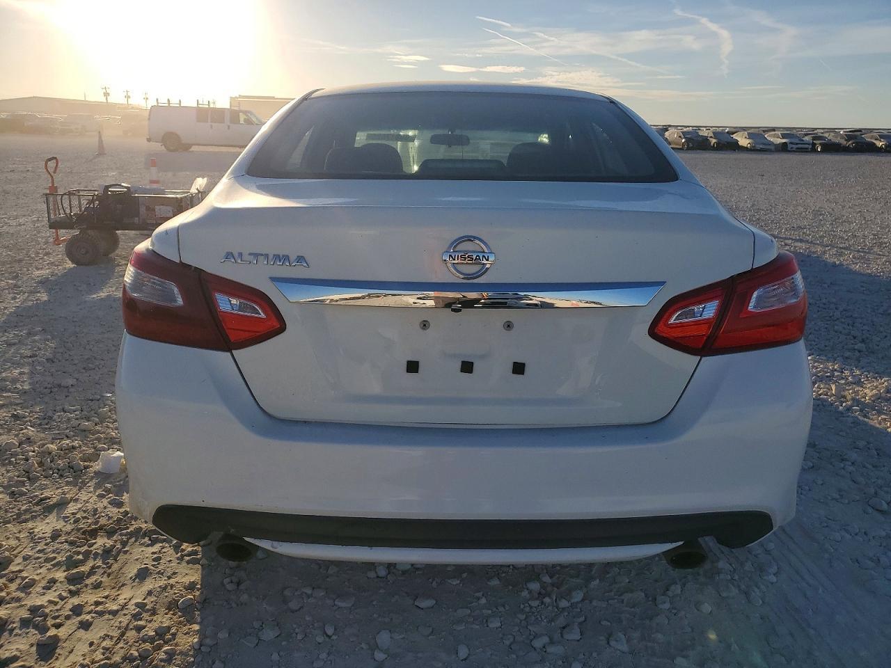 2017 NISSAN ALTIMA