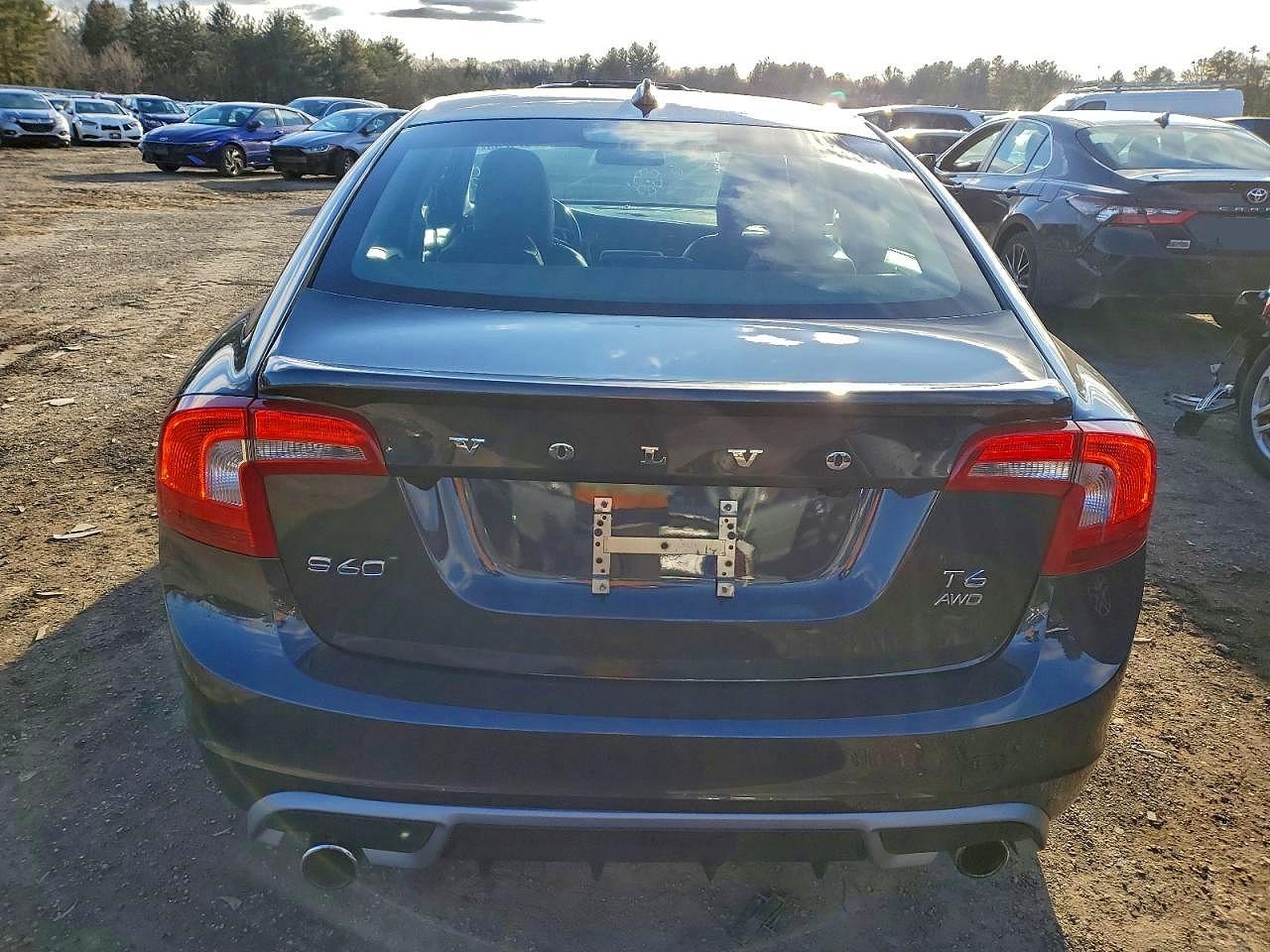 2013 VOLVO S60