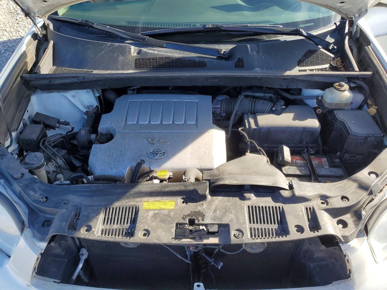 2010 TOYOTA HIGHLANDER