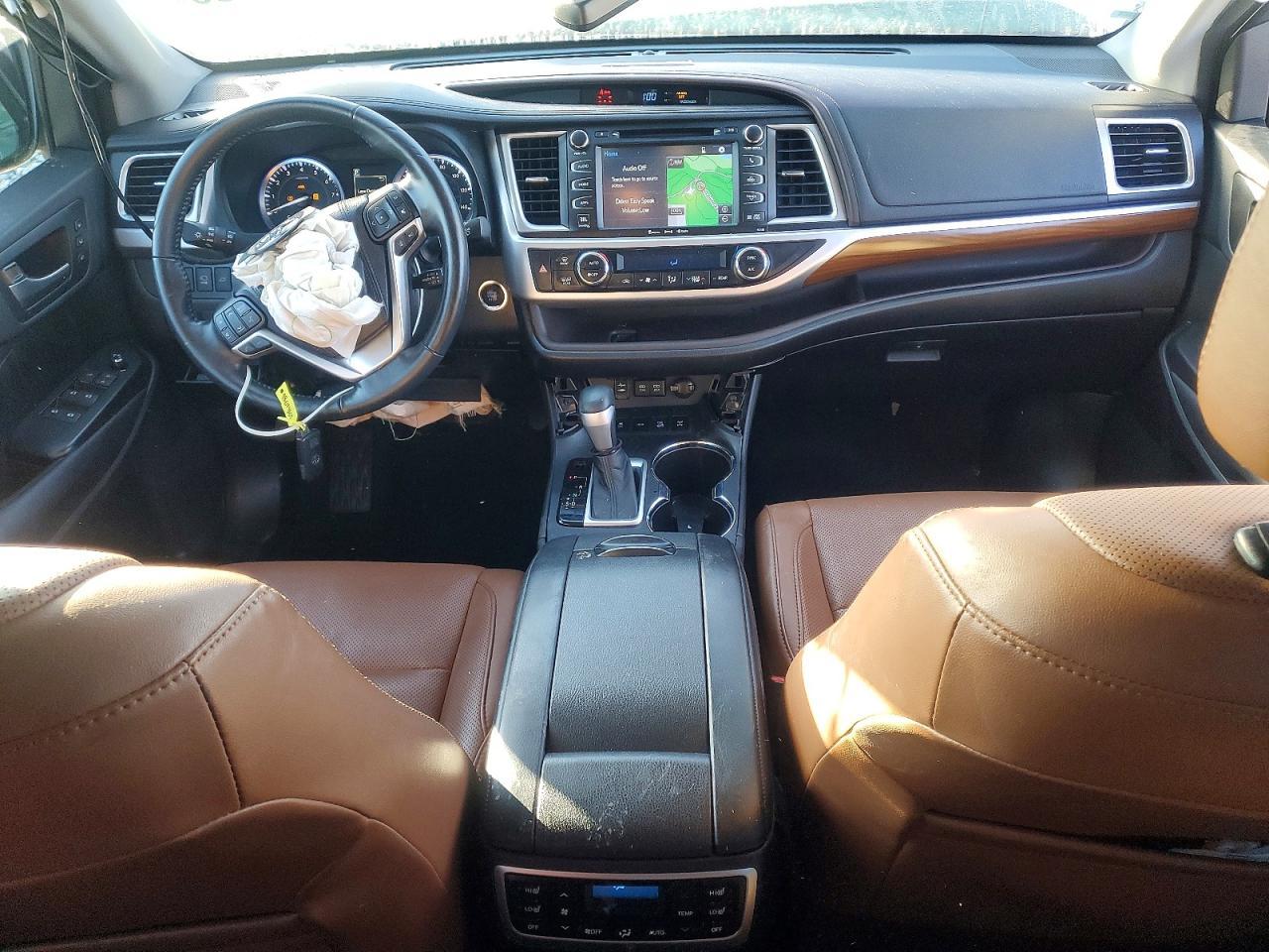 2017 TOYOTA HIGHLANDER
