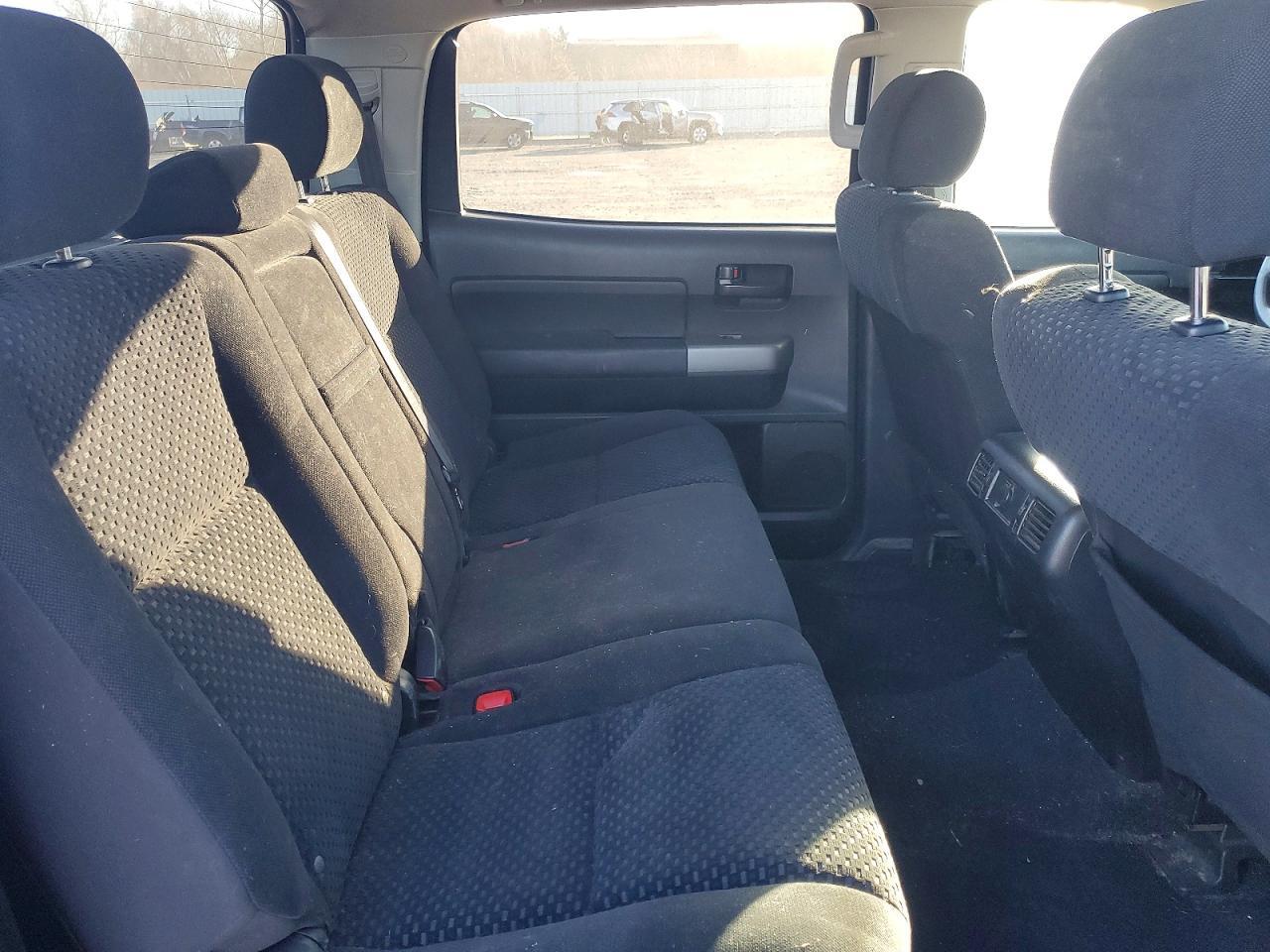 2011 TOYOTA TUNDRA