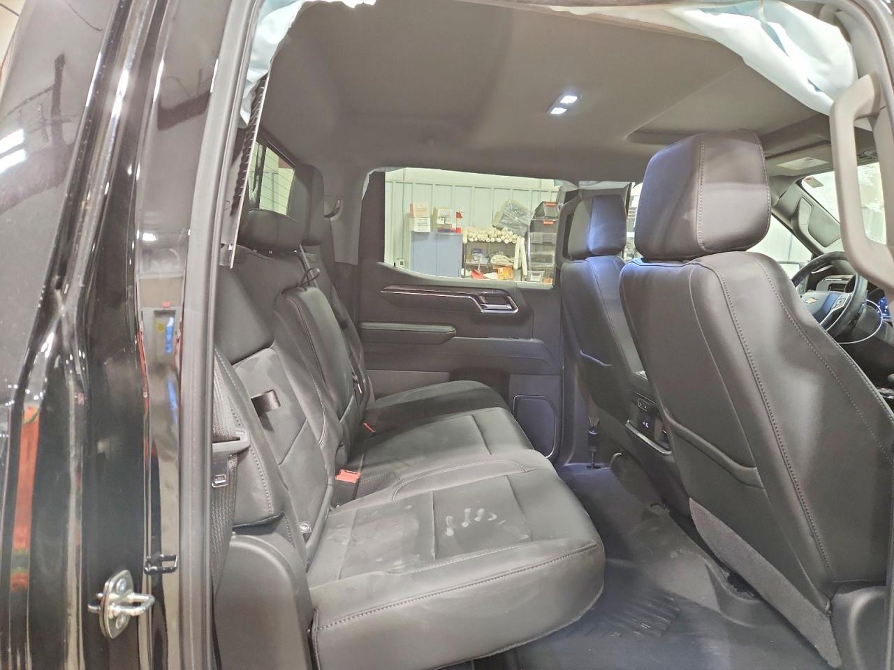 2024 CHEVROLET Silverado