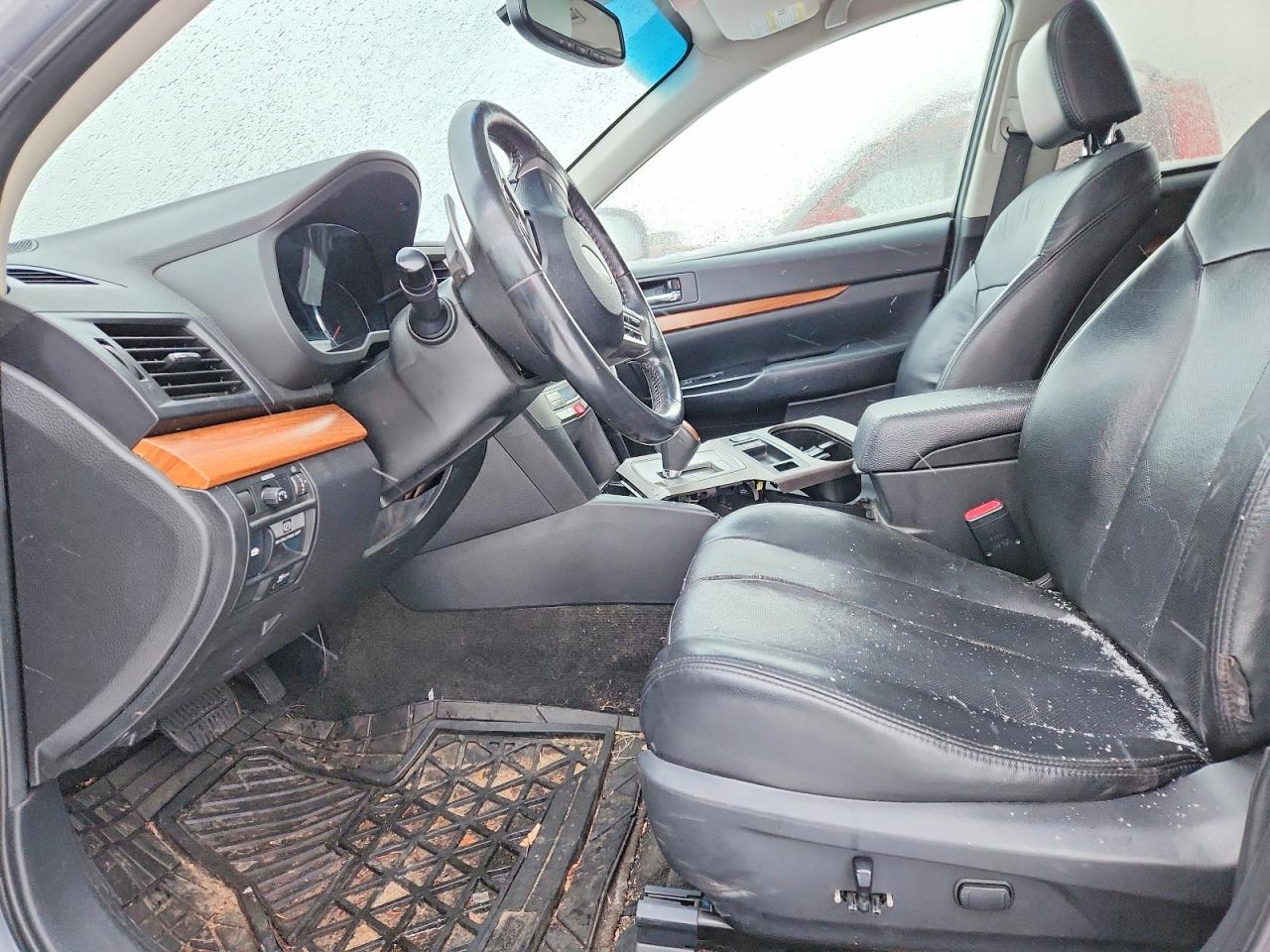 2013 SUBARU Outback