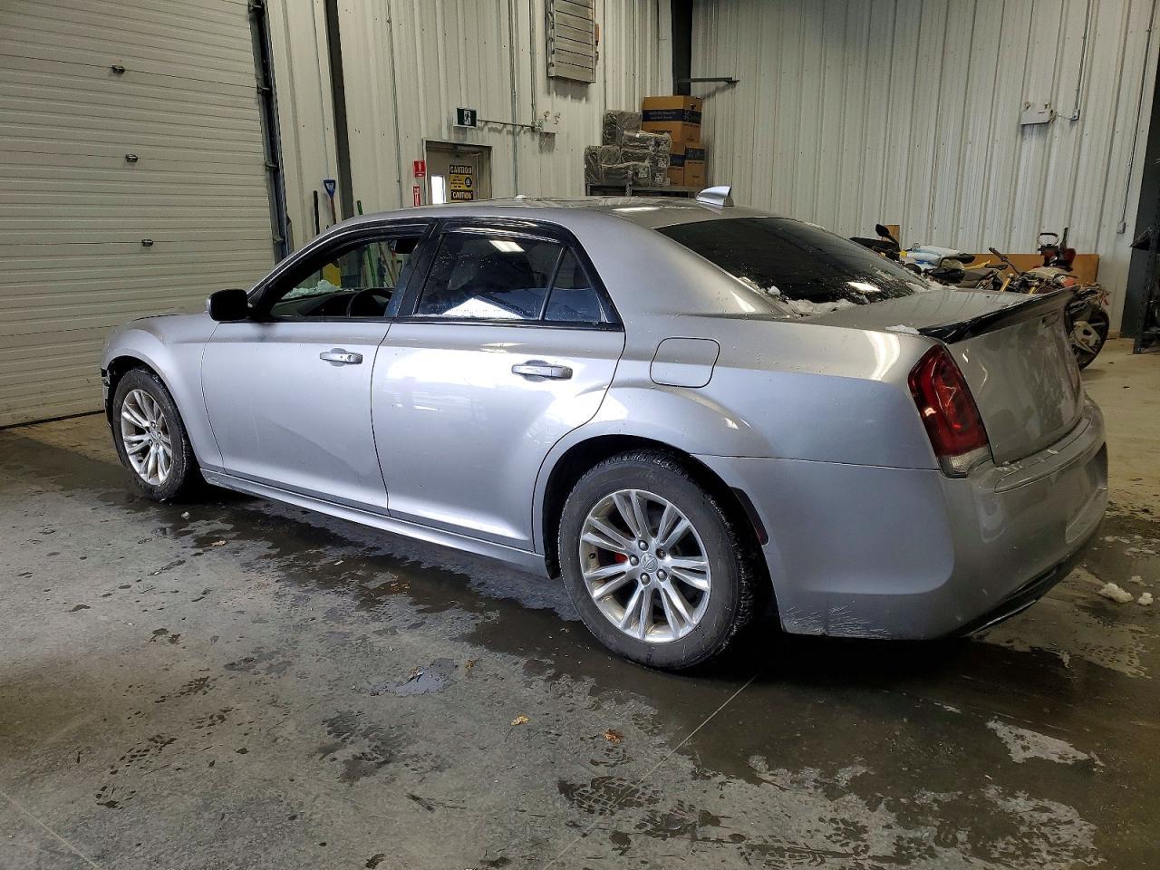 2018 CHRYSLER 300