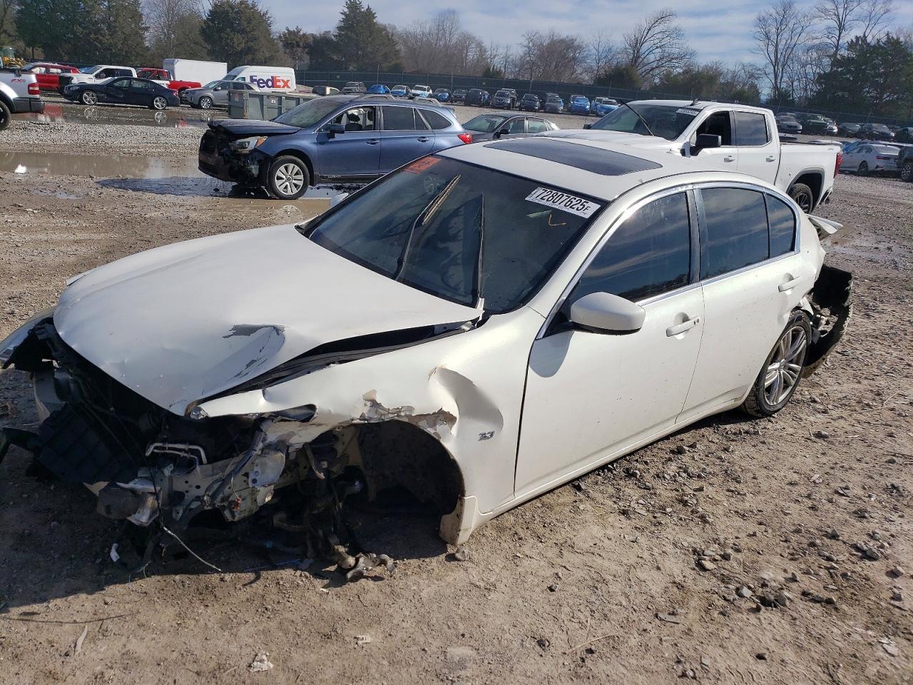 2015 INFINITI Q40