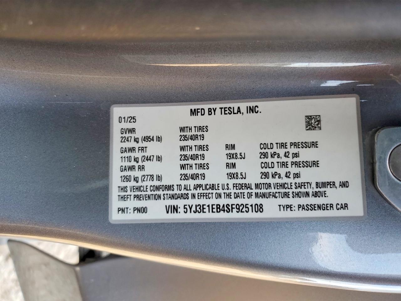 2025 TESLA MODEL 3