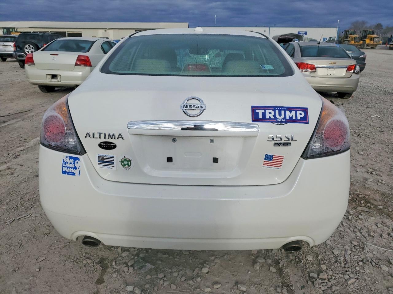 2009 NISSAN ALTIMA
