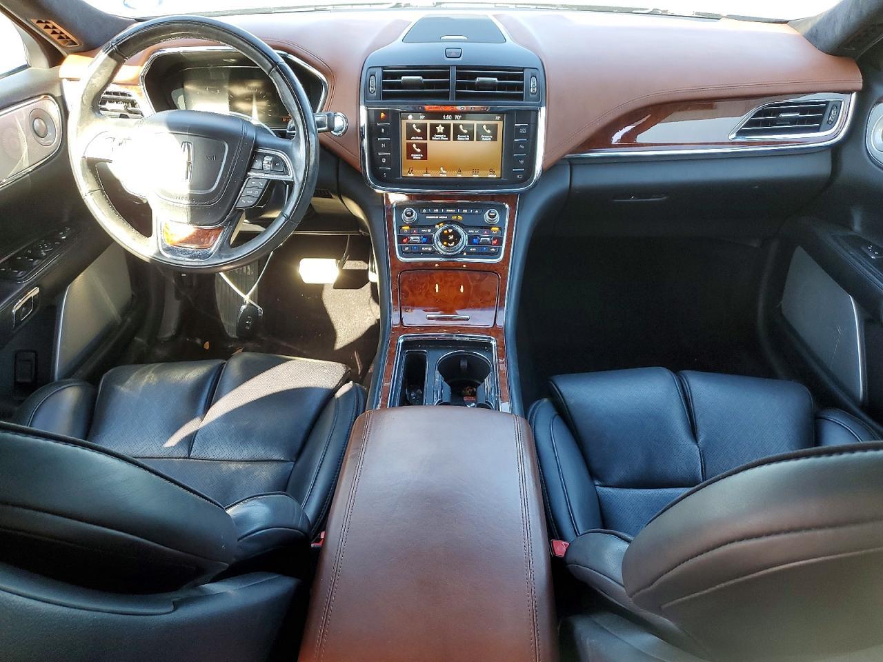 2017 LINCOLN Continental