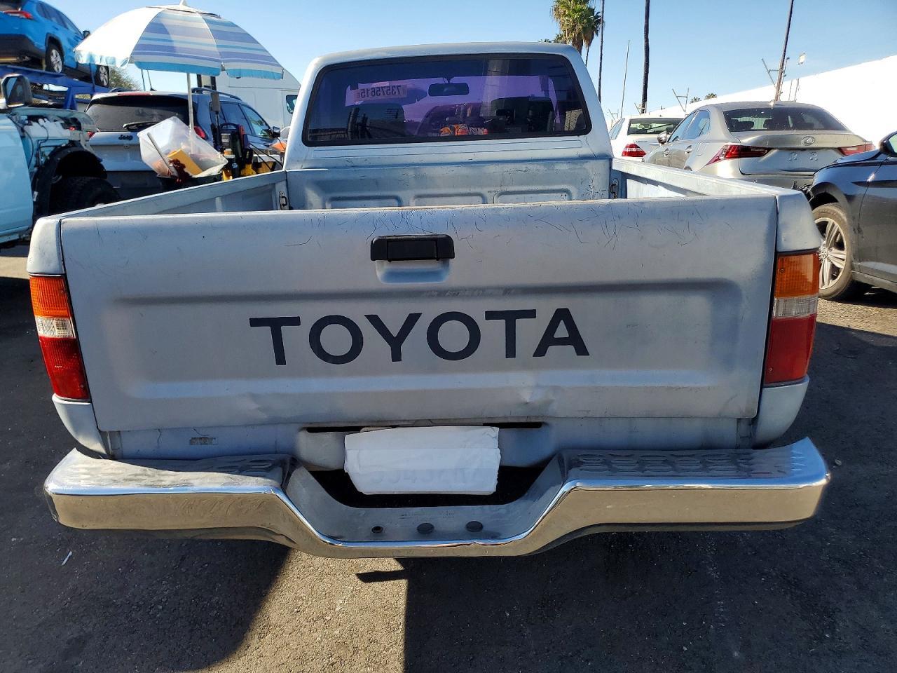 1989 TOYOTA Pickup