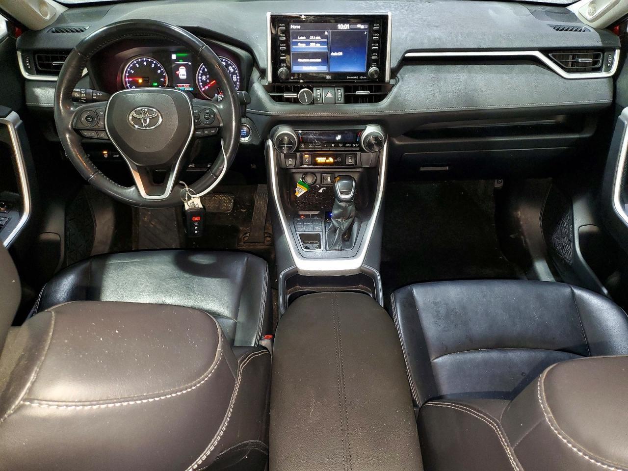 2019 TOYOTA RAV4