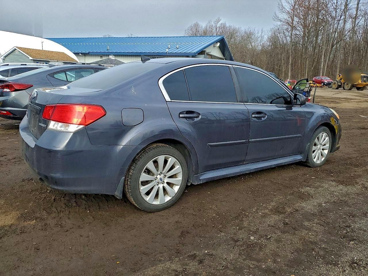 2012 SUBARU Legacy