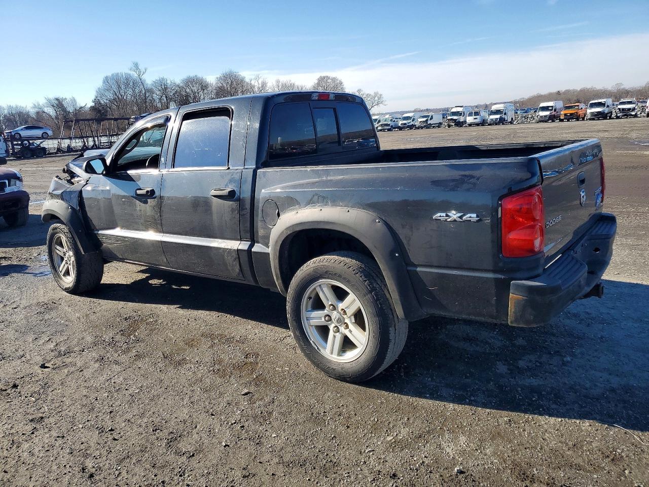 2011 DODGE Dakota