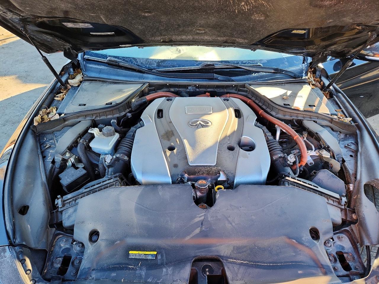 2016 INFINITI Q50