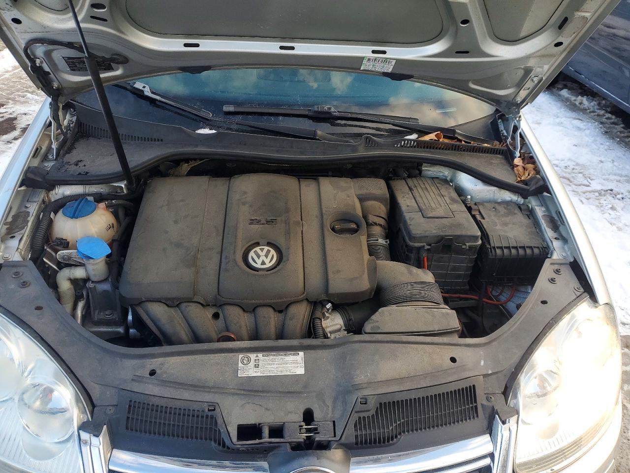 2010 VOLKSWAGEN JETTA