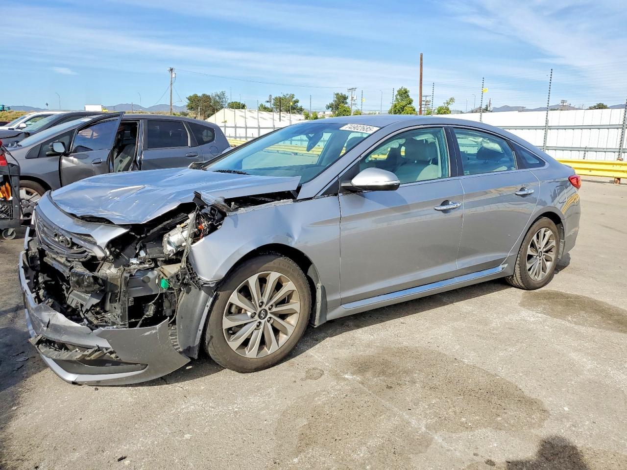 2016 HYUNDAI SONATA
