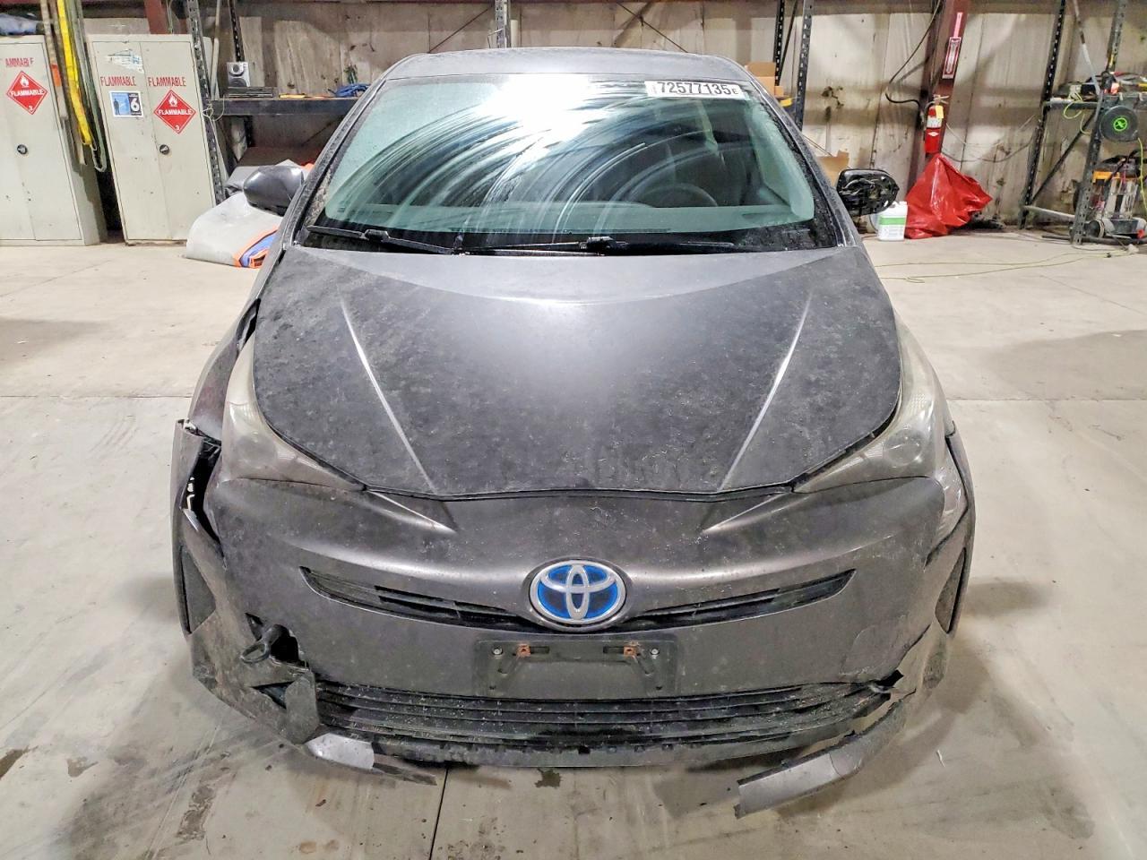 2016 TOYOTA PRIUS