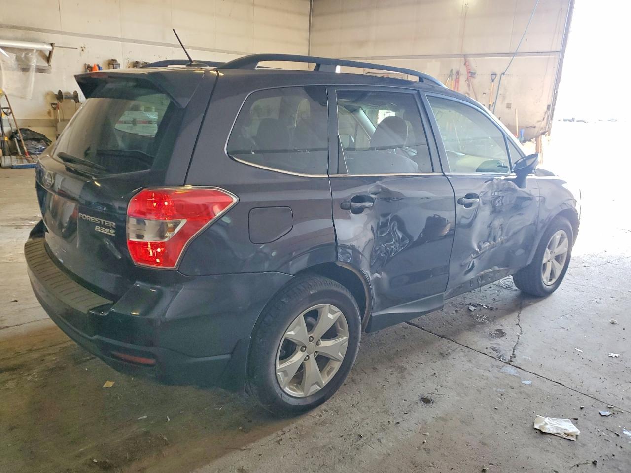 2015 SUBARU FORESTER