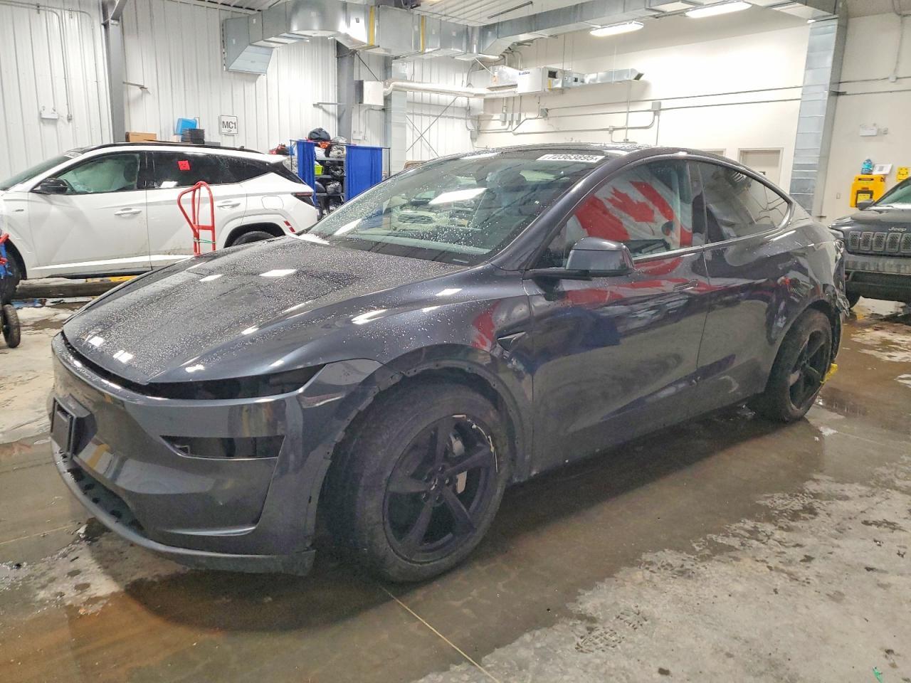 2026 TESLA MODEL Y