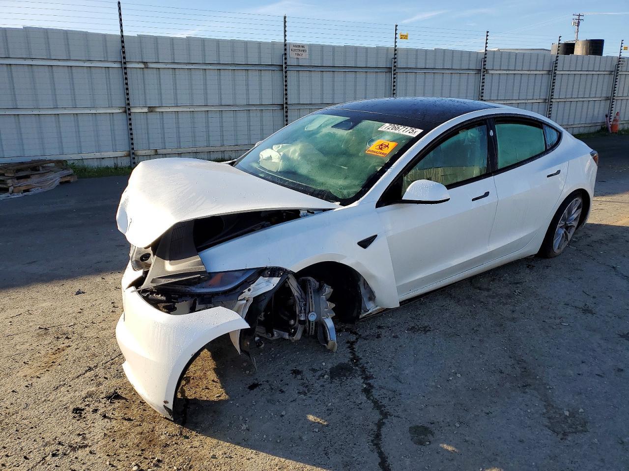 2025 TESLA MODEL 3