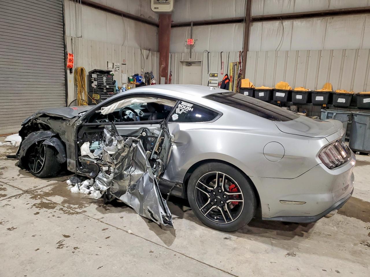 2020 FORD MUSTANG