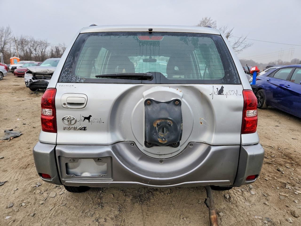 2004 TOYOTA RAV4