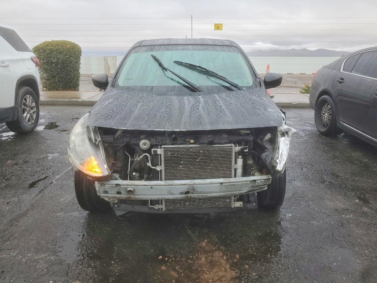 2017 NISSAN VERSA