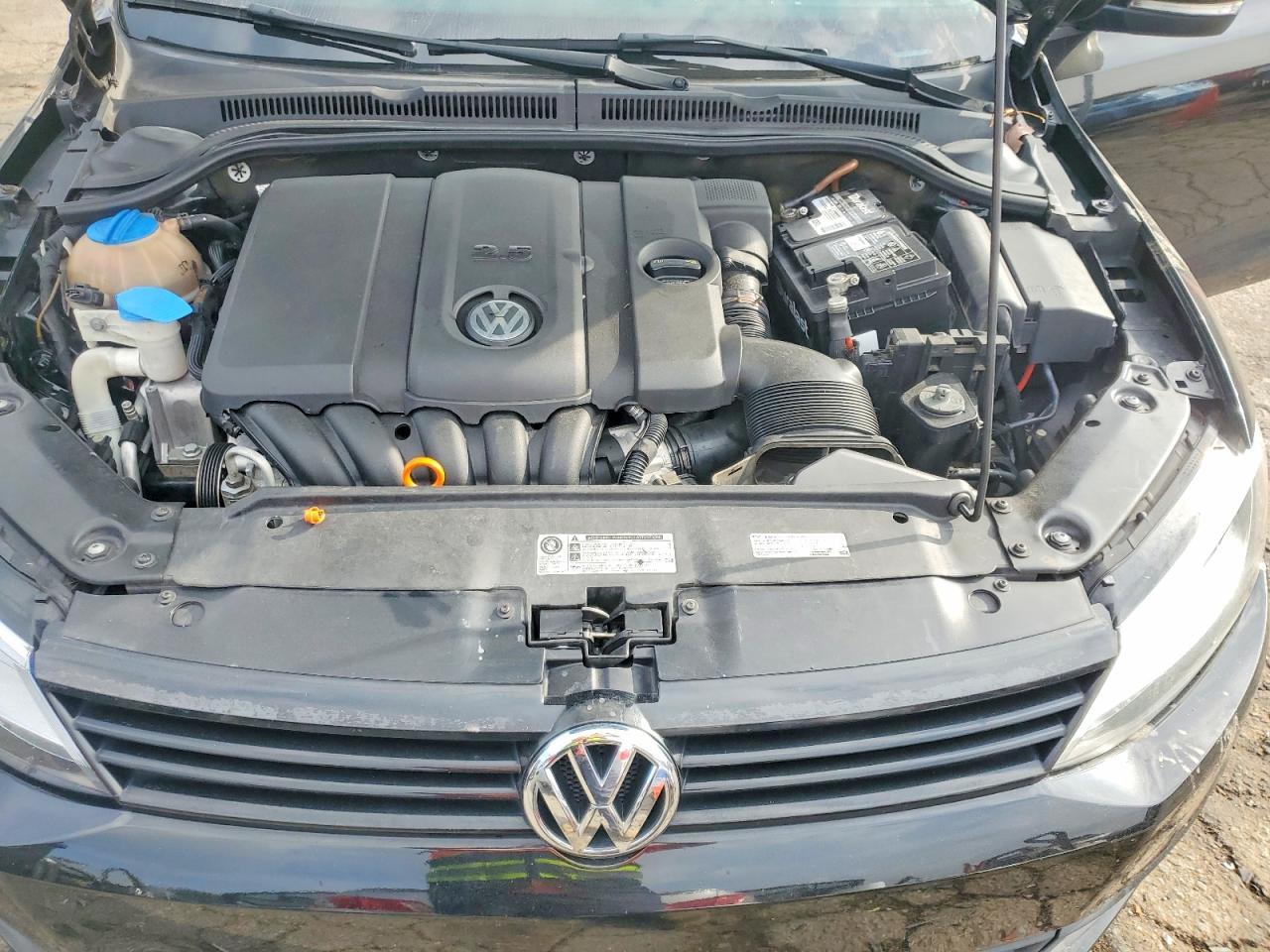 2012 VOLKSWAGEN JETTA