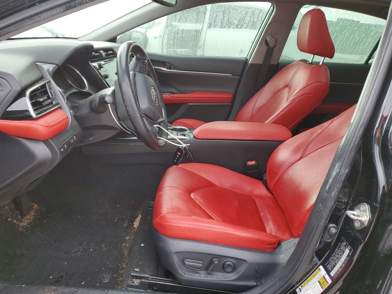 2019 TOYOTA CAMRY