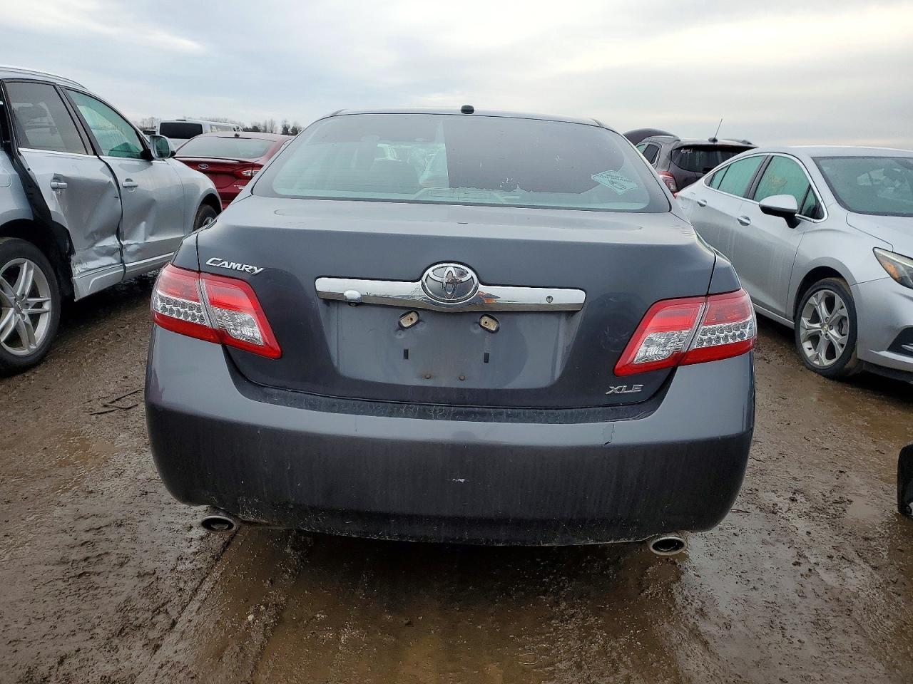 2011 TOYOTA CAMRY