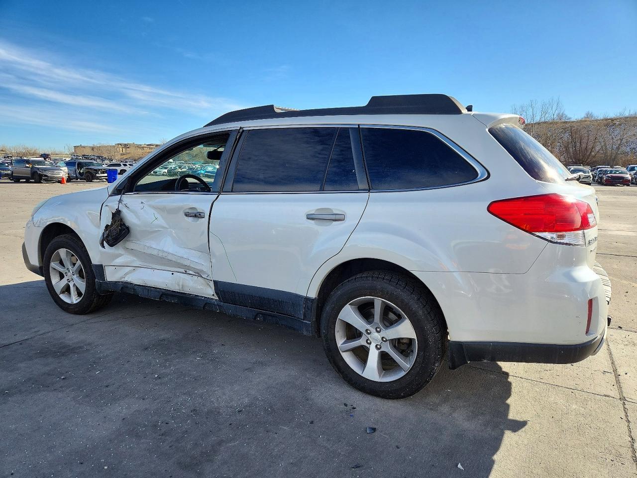 2013 SUBARU Outback