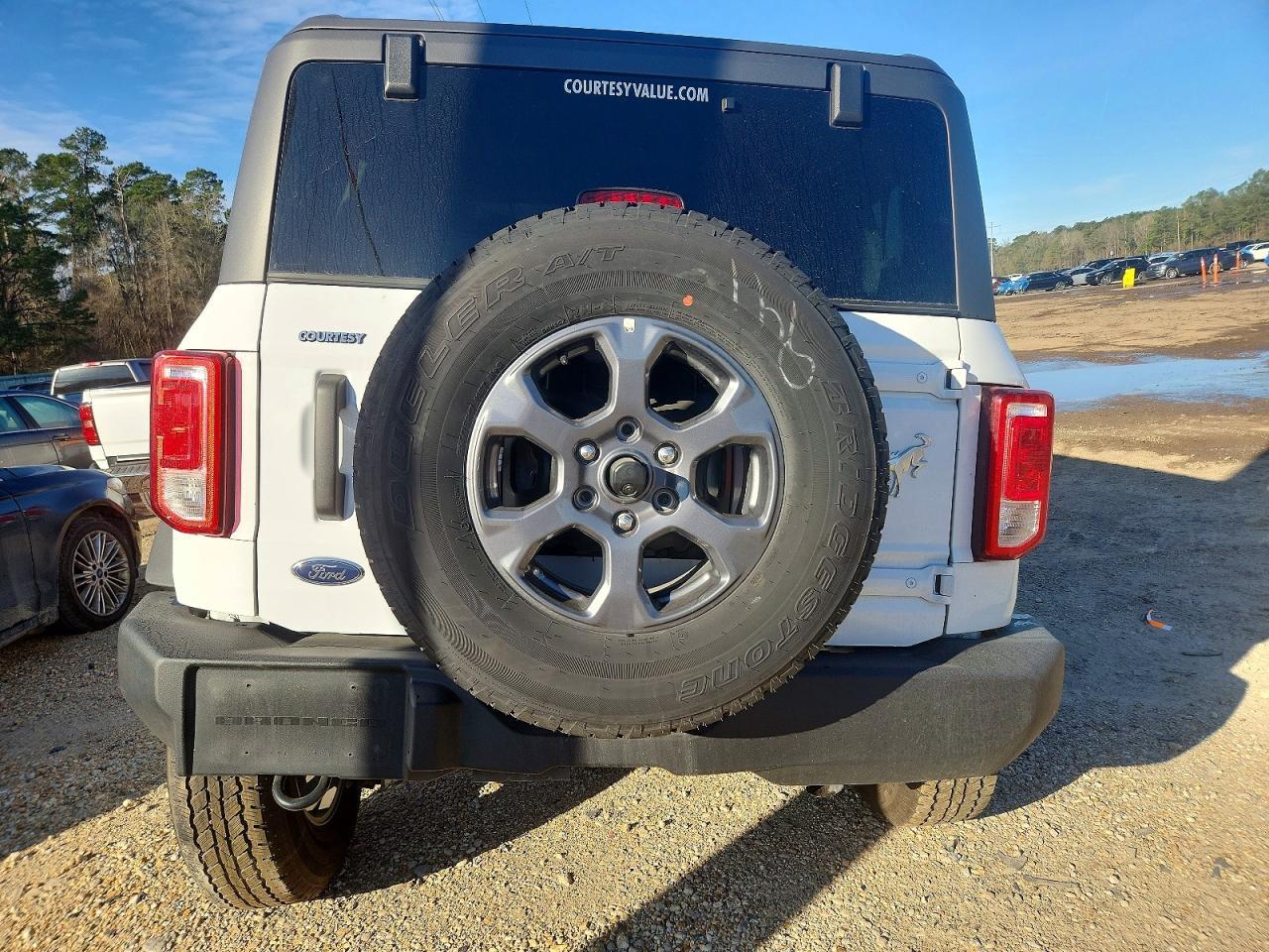 2024 FORD Bronco