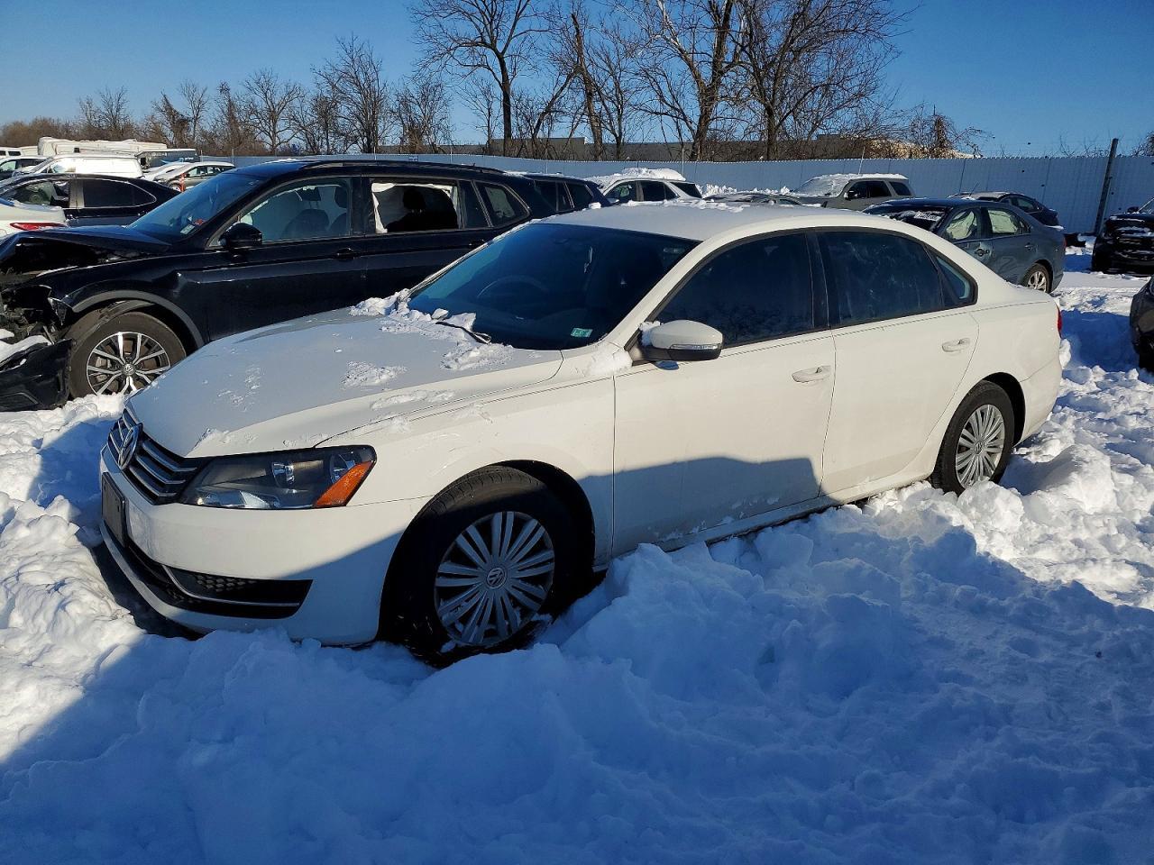 2014 VOLKSWAGEN Passat