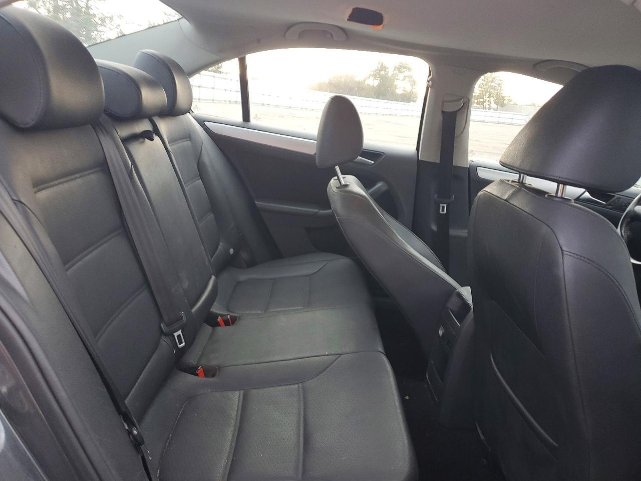 2012 VOLKSWAGEN JETTA