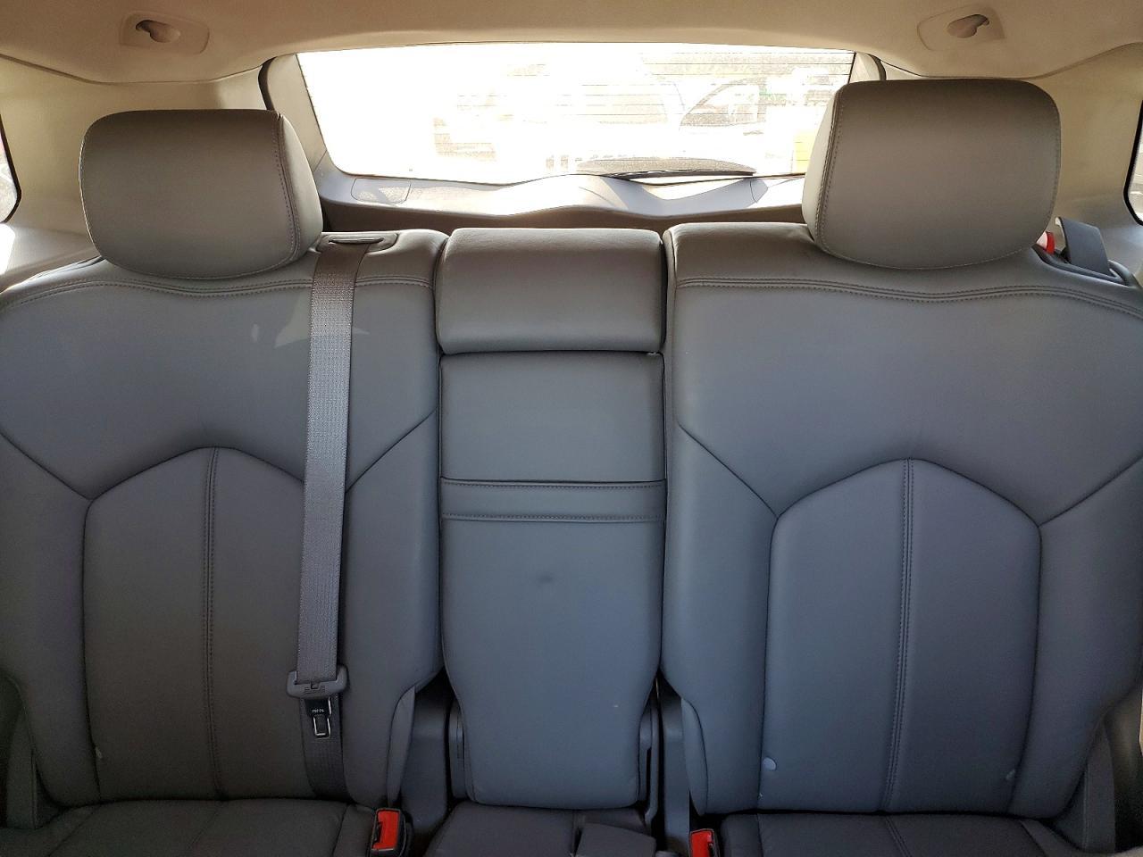 2011 CADILLAC SRX